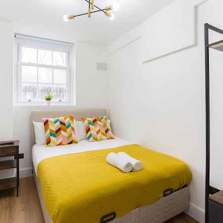 City Centre One Bedroom Apartment Next To Station, Newly Renovated Londres Exterior foto