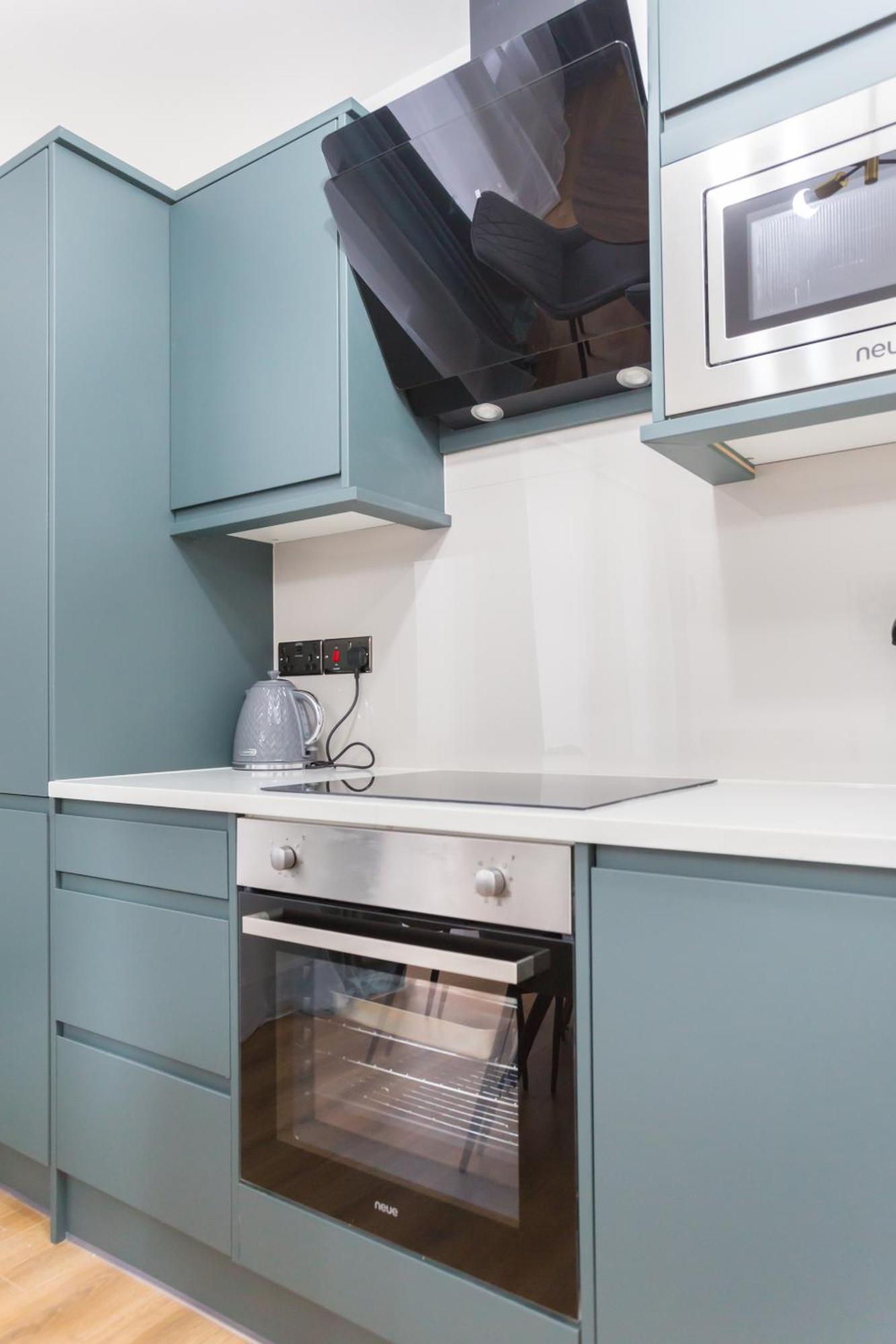 City Centre One Bedroom Apartment Next To Station, Newly Renovated Londres Exterior foto