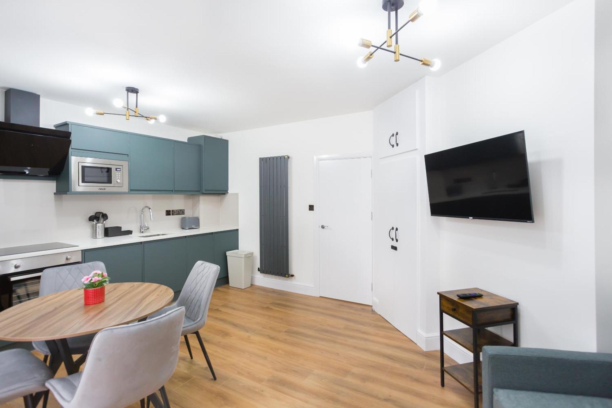 City Centre One Bedroom Apartment Next To Station, Newly Renovated Londres Exterior foto